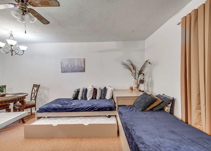 W/ Private Yard + Screened Porch!