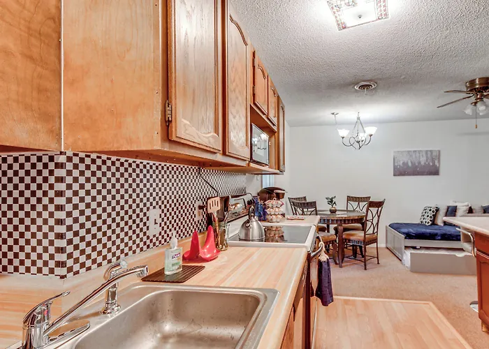 W/ Private Yard + Screened Porch!